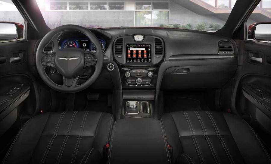  Chrysler 300C S 2015 года  (фото 21 из 59)